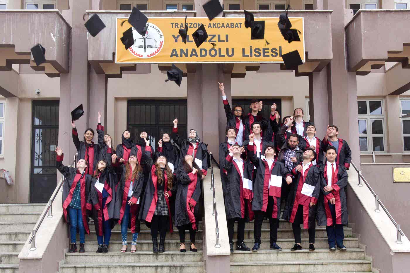 Yıldızlı Anadolu Lisesi, Mezuniyet, Trabzon, Stüdyo Girne